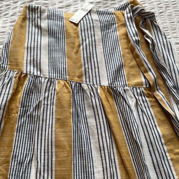 Anthropologie wrap midi skirt, 4 - Picture 8 of 10